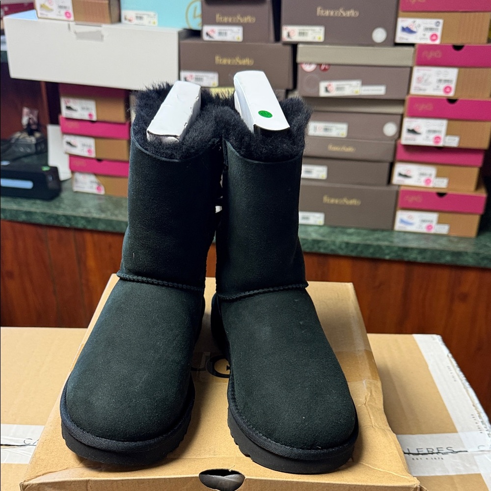 UGG Bailey Bow II